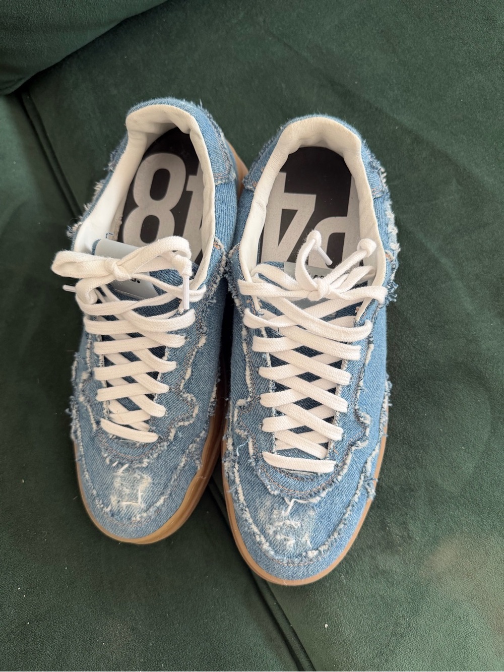 P448 Bali Sneaker In Jeans/den
Denim sneakers
